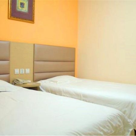 Greentree Inn Shandong Qingdao Railway Station Zhanqiao Yacht Wharf Express Екстериор снимка