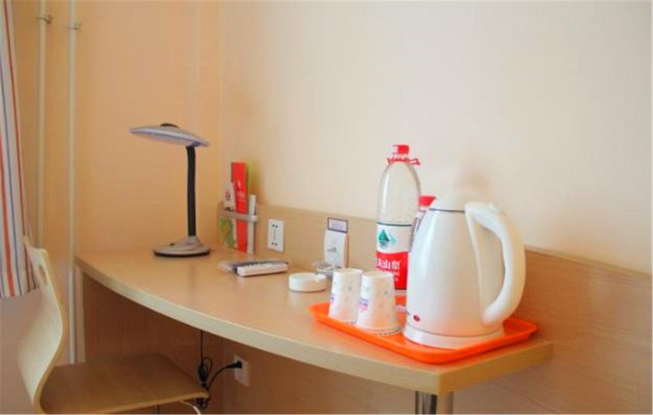 Greentree Inn Shandong Qingdao Railway Station Zhanqiao Yacht Wharf Express Екстериор снимка